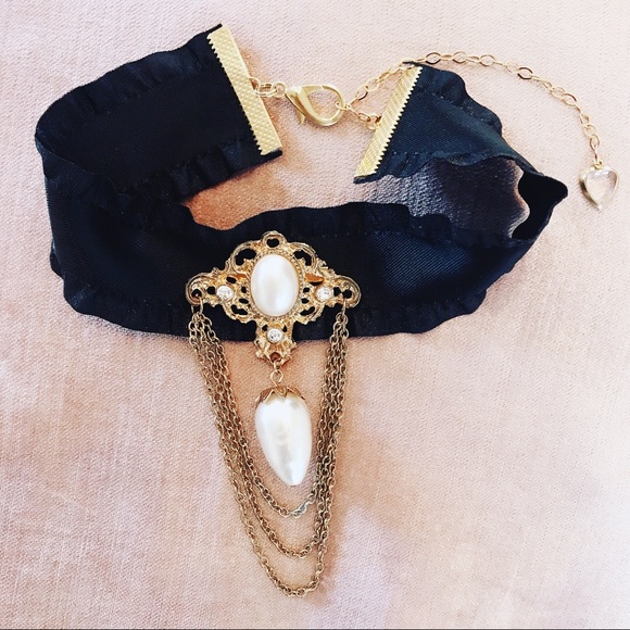 Victorian Steampunk Choker - Picture 2 of 7